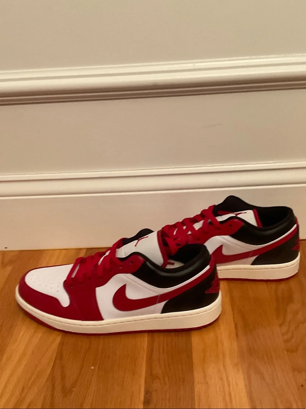 Air Jordan 1 Low NWT